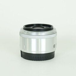 Nikon 1 NIKKOR 18.5/1.8 シルバー