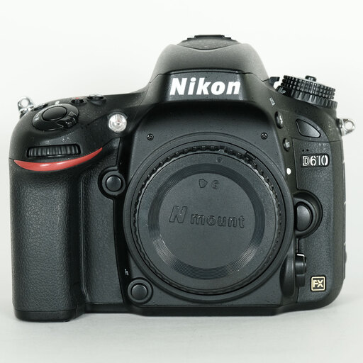 Nikon D610