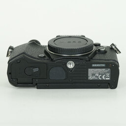 OLYMPUS OM-D E-M5 Mark II