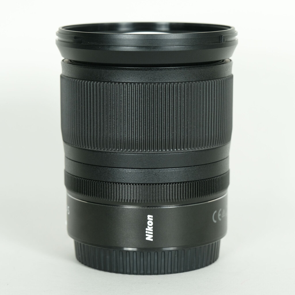 Nikon NIKKOR Z 24-70mm f/4 S Nikon NIKKOR Z 24-70mm f/4 S