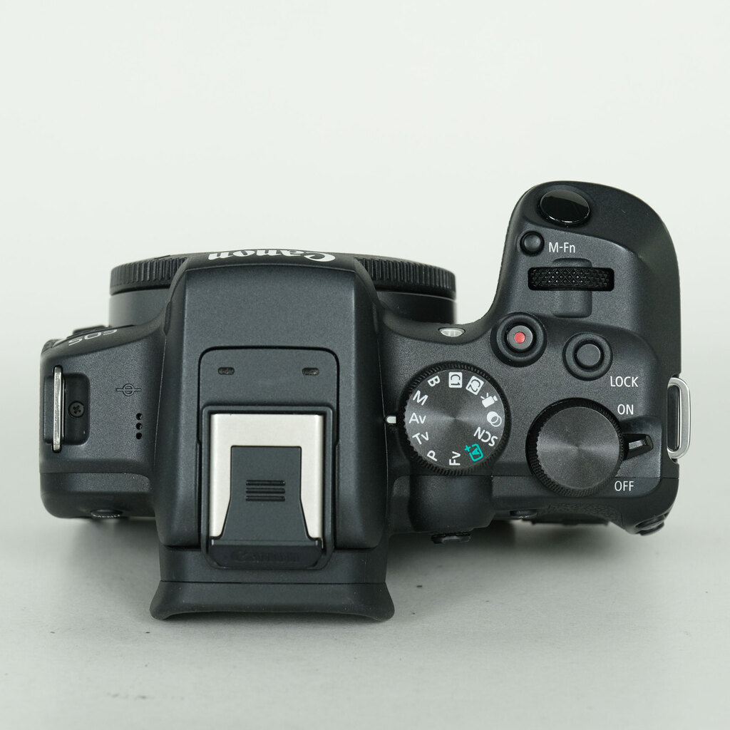 Canon EOS R10 Canon EOS R10
