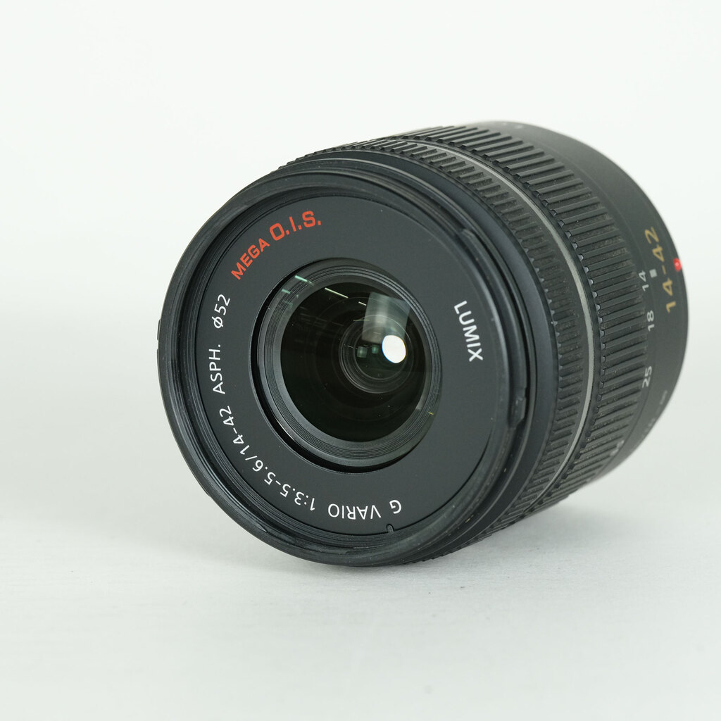 Panasonic LUMIX G 14-42mm F3.5-5.6 ASPH. MEGA O.I.S. H-FS014042の