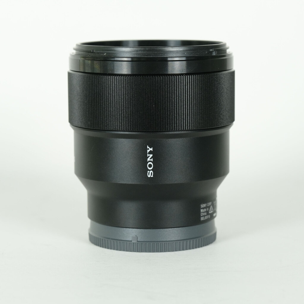SONY FE 85mm F1.8 SEL85F18 SONY FE 85mm F1.8 SEL85F18