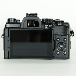 OLYMPUS OM-D E-M5 Mark III