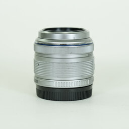 OLYMPUS M.ZUIKO DIGITAL 14-42mm F3.5-5.6IIR シルバー