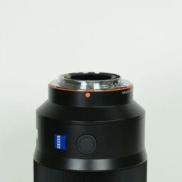SONY Sonnar T* 135mm F1.8 ZA SAL135F18Z