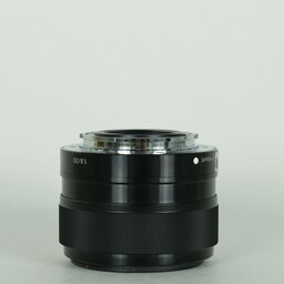 SONY E 35mm F1.8 OSS SEL35F18