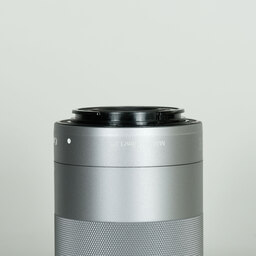 Canon EF-M55-200mm F4.5-6.3 IS STM シルバー