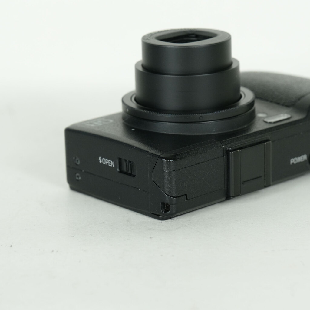 RICOH GR DIGITAL IVの出品 | ONE SCENE（ワンシーン）