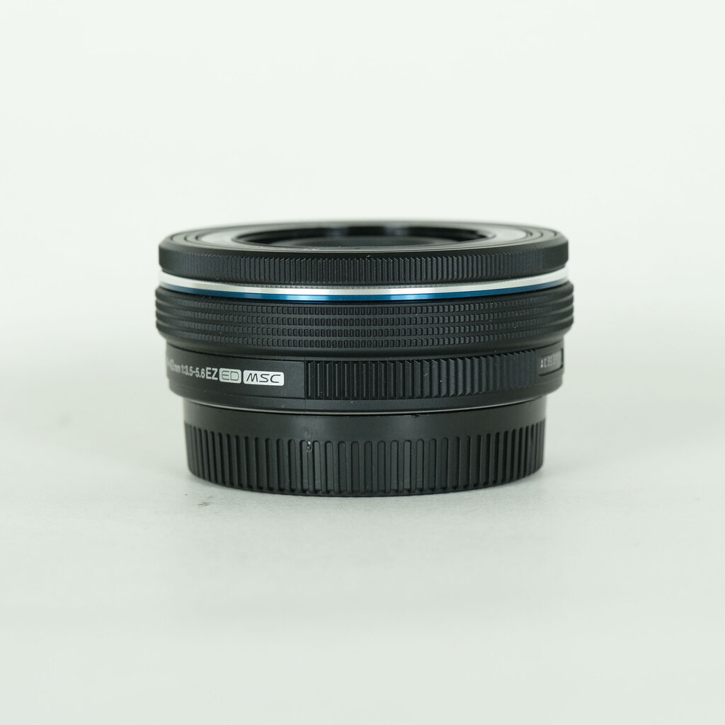 OLYMPUS M.ZUIKO DIGITAL ED 14-42mm F3.5-5.6 EZ ブラック