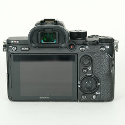SONY α7R III(ILCE-7RM3) SONY α7R III(ILCE-7RM3)