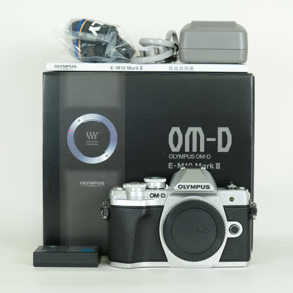 OLYMPUS OM-D E-M10 Mark III