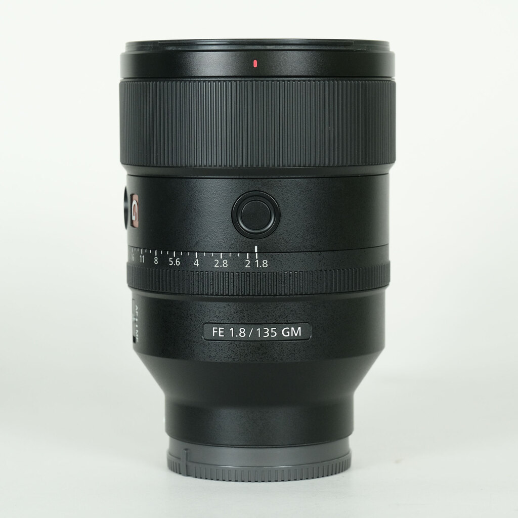 FE 135mm F1.8 GM SEL135F18GM 中古価格比較 - 価格.com