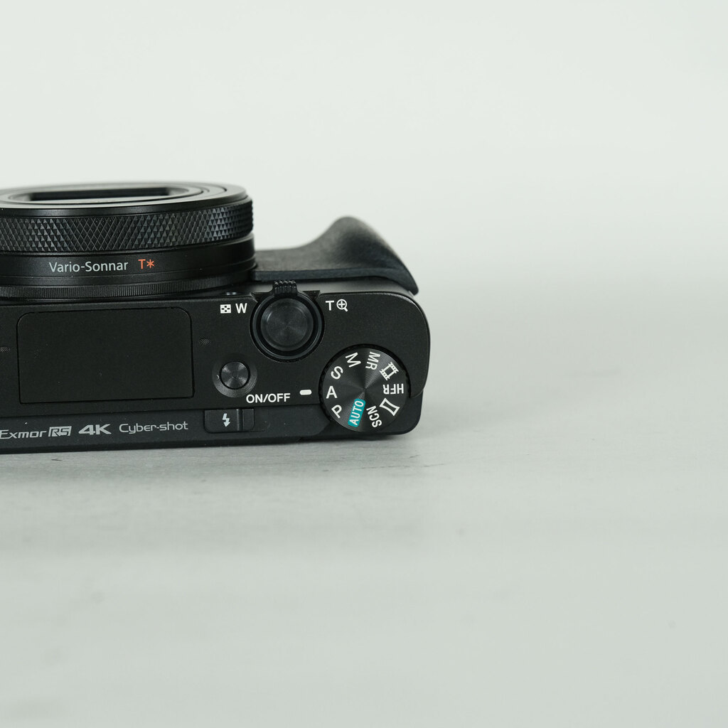 SONY Cyber-shot DSC-RX100M7 SONY Cyber-shot DSC-RX100M7