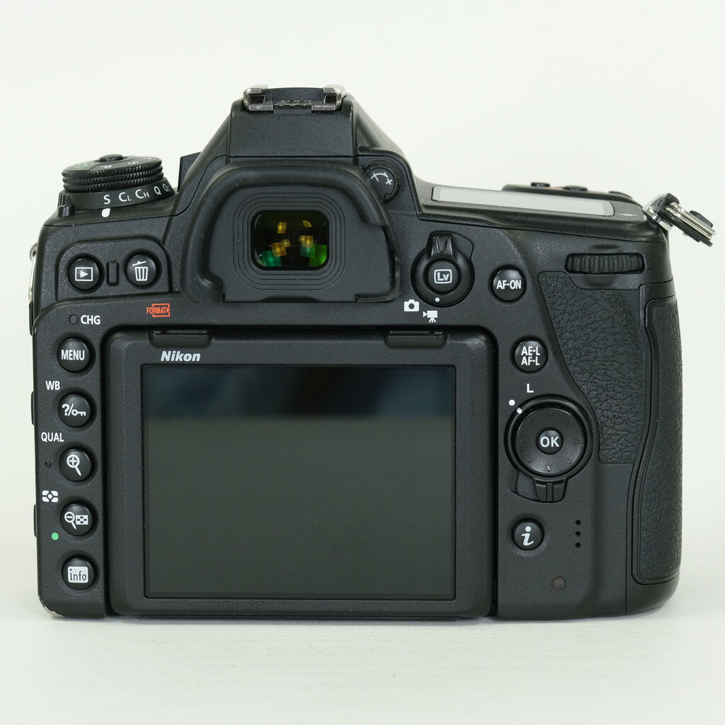 Nikon D780