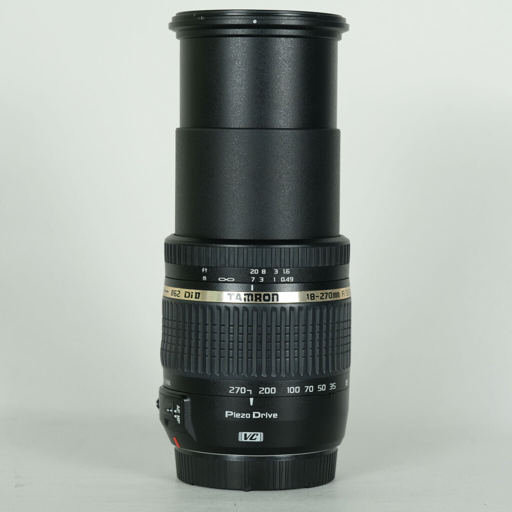 TAMRON 18-270mm 1:3.5-6.3 EFマウント　最終お値下げ TAMRON 18-270mm F3.5-6.3 DiII VC PZD TS B008TSE（キヤノンEF用）の