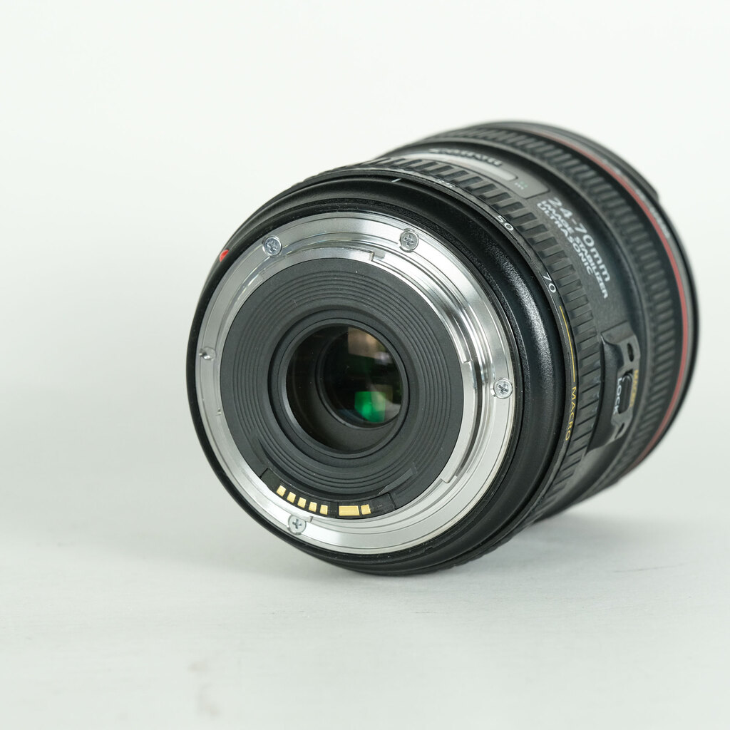 Canon EF24-70mm F4L IS USMの出品 | ONE SCENE（ワンシーン）