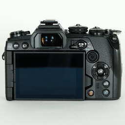 OLYMPUS OM-D E-M1 Mark III