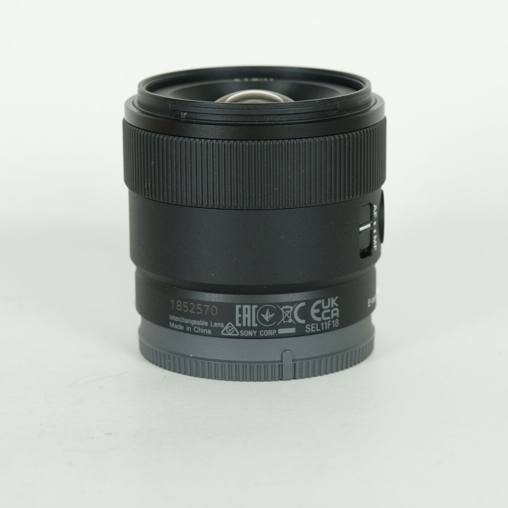 SONY E 11mm F1.8 SEL11F18の出品 | ONE SCENE（ワンシーン）