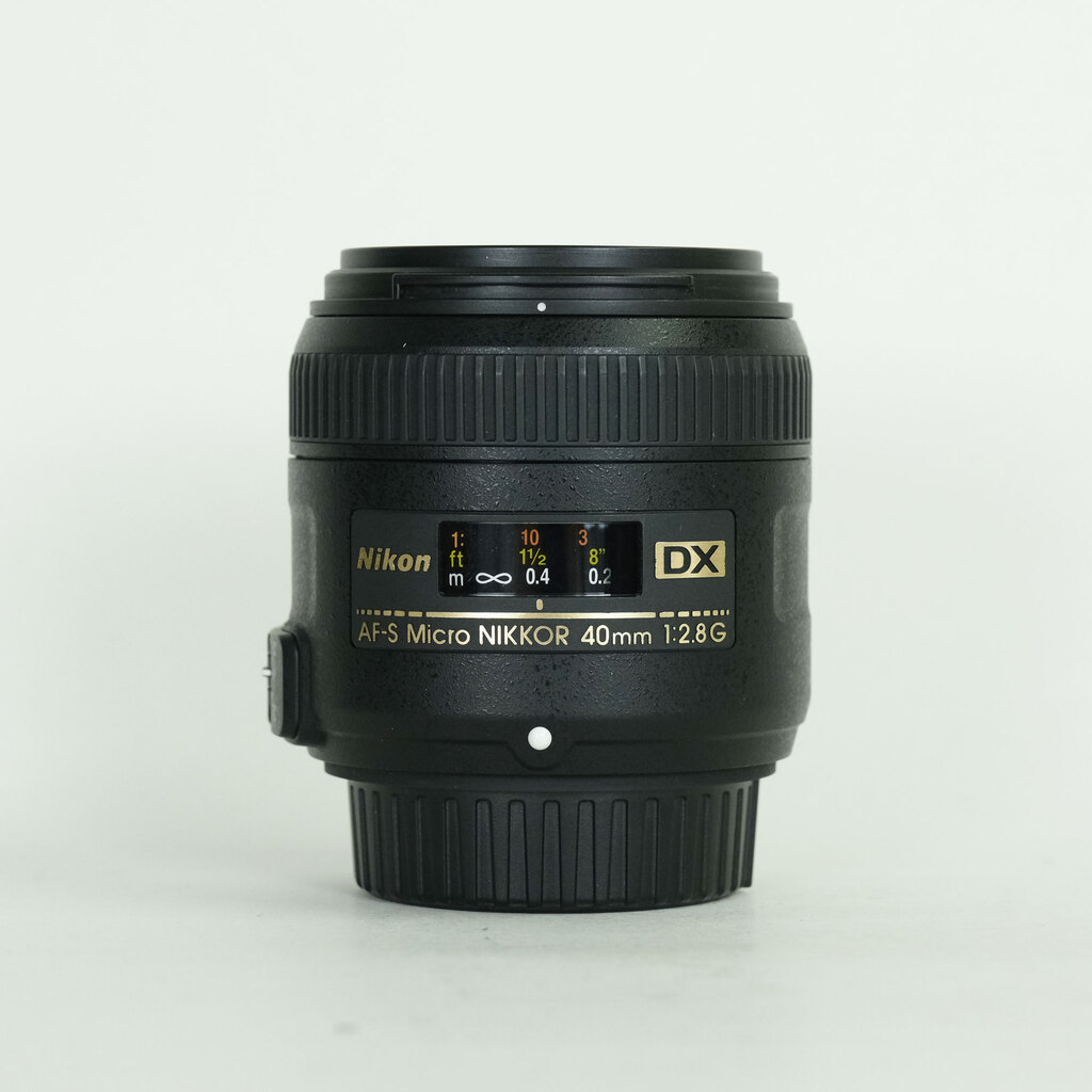 Nikon AF-S DX Micro NIKKOR 40mm f/2.8G
