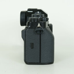 FUJIFILM X-T4 FUJIFILM X-T4