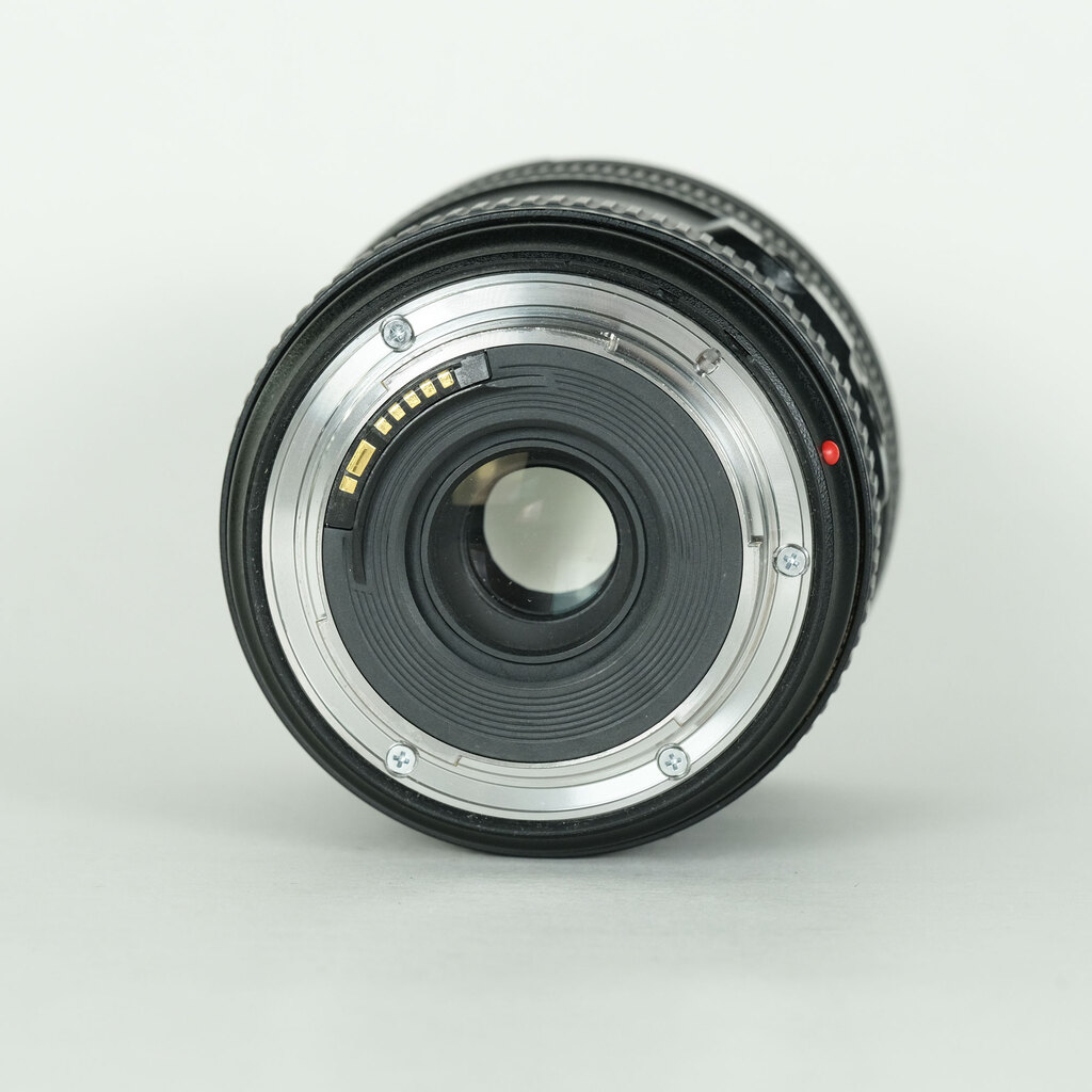 Canon EF24-70mm F4L IS USMの出品 | ONE SCENE（ワンシーン）
