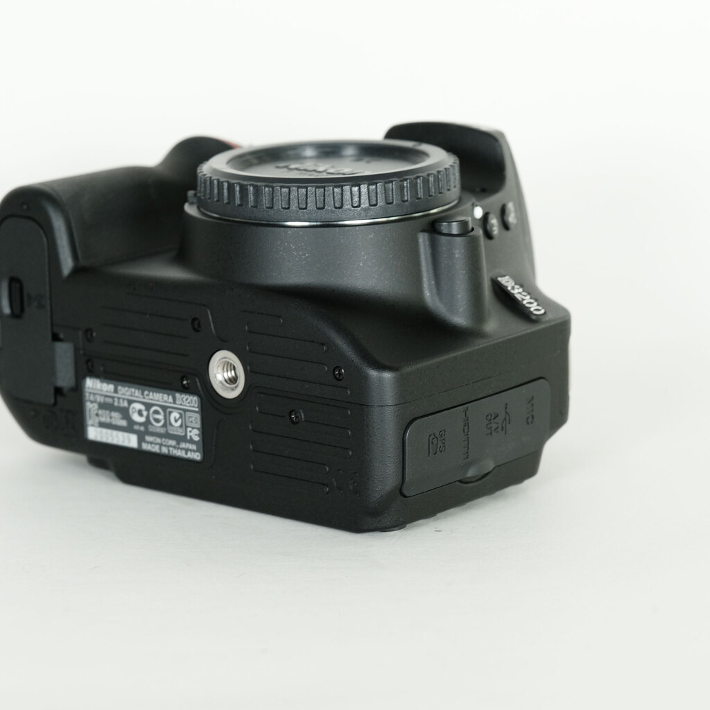 Nikon D3200ボディ ブラック