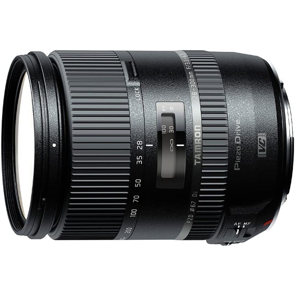 TAMRON 28-300mm F/3.5-6.3 Di VC PZD（A010）を解説｜10.7倍ズームの