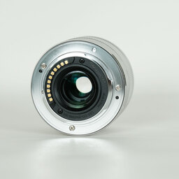 Panasonic LUMIX G VARIO 35-100mm / F4.0-5.6 ASPH. / MEGA O.I.S. Panasonic LUMIX G VARIO 35-100mm / F4.0-5.6 ASPH. / MEGA O.I.S.