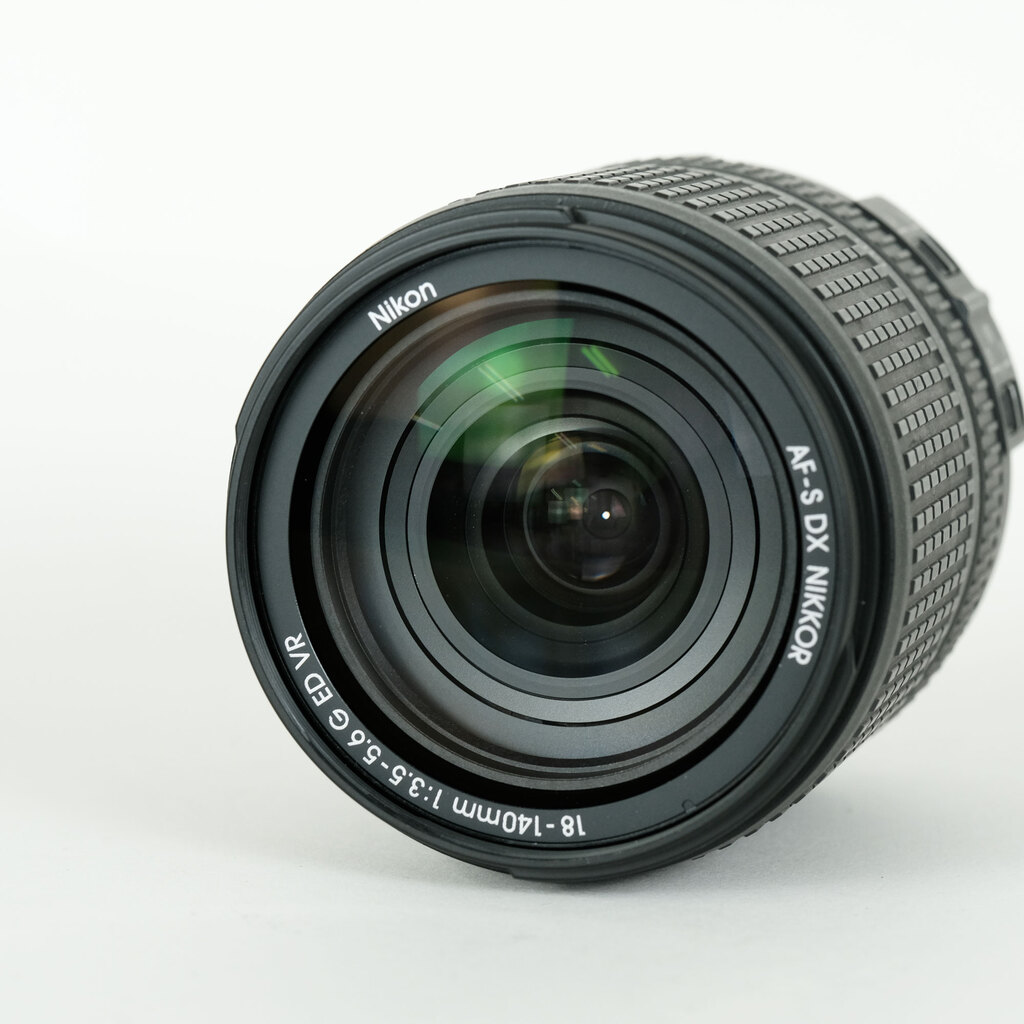 Nikon AF-S DX NIKKOR 18-140mm F3.5-5.6G ED VR