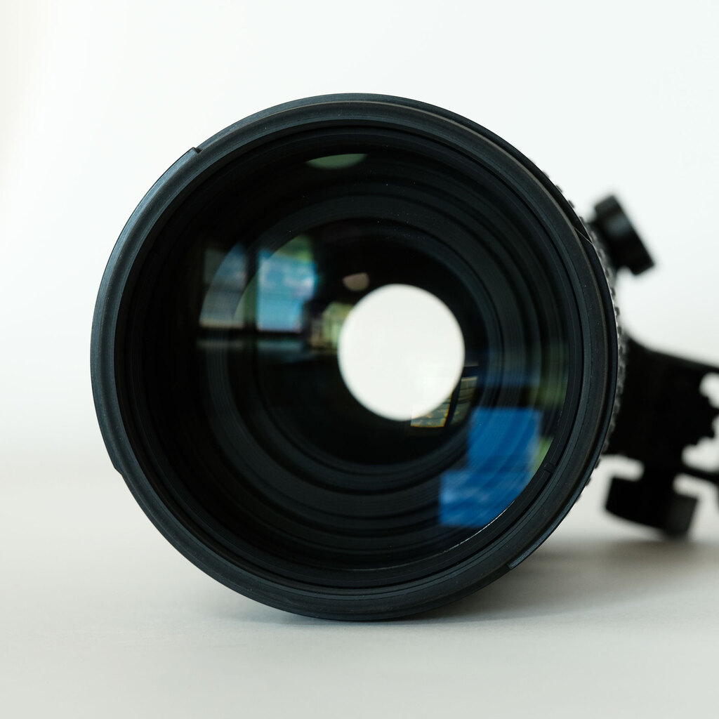 Nikon AF-S NIKKOR 70-200mm f/2.8E FL ED VR Nikon AF-S NIKKOR 70-200mm f/2.8E FL ED VR