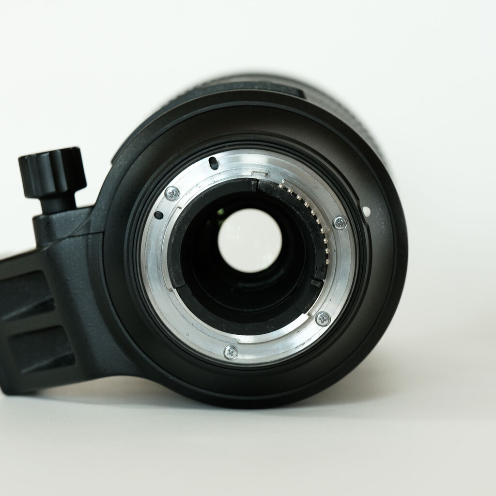 Nikon AF-S NIKKOR 200-500mm f/5.6E ED VR Nikon AF-S NIKKOR 200-500mm f/5.6E ED VR