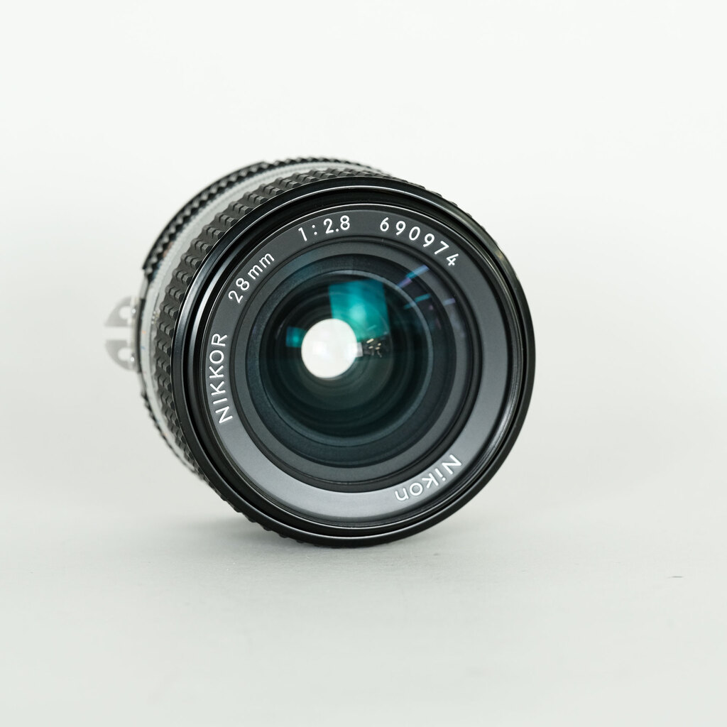 ニコン Nikon Ai NIKKOR 28mm F2.8S 難あり品 Nikon Ai Nikkor 28mm F2.8Sの出品 | ONE SCENE(ワンシーン)