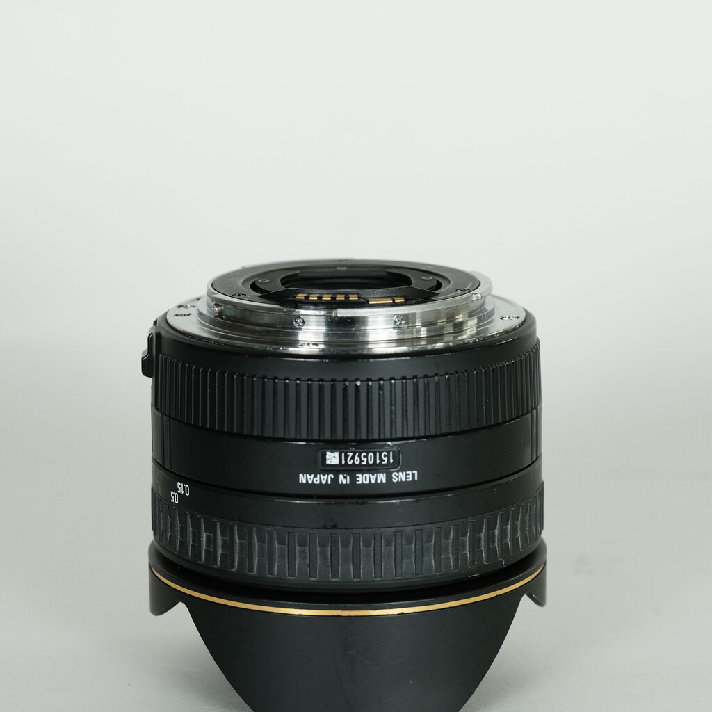 SIGMA 15mm F2.8EX DG DIAGONAL FISHEYE (キヤノンEF用) SIGMA 15mm F2.8EX DG DIAGONAL FISHEYE (キヤノンEF用)