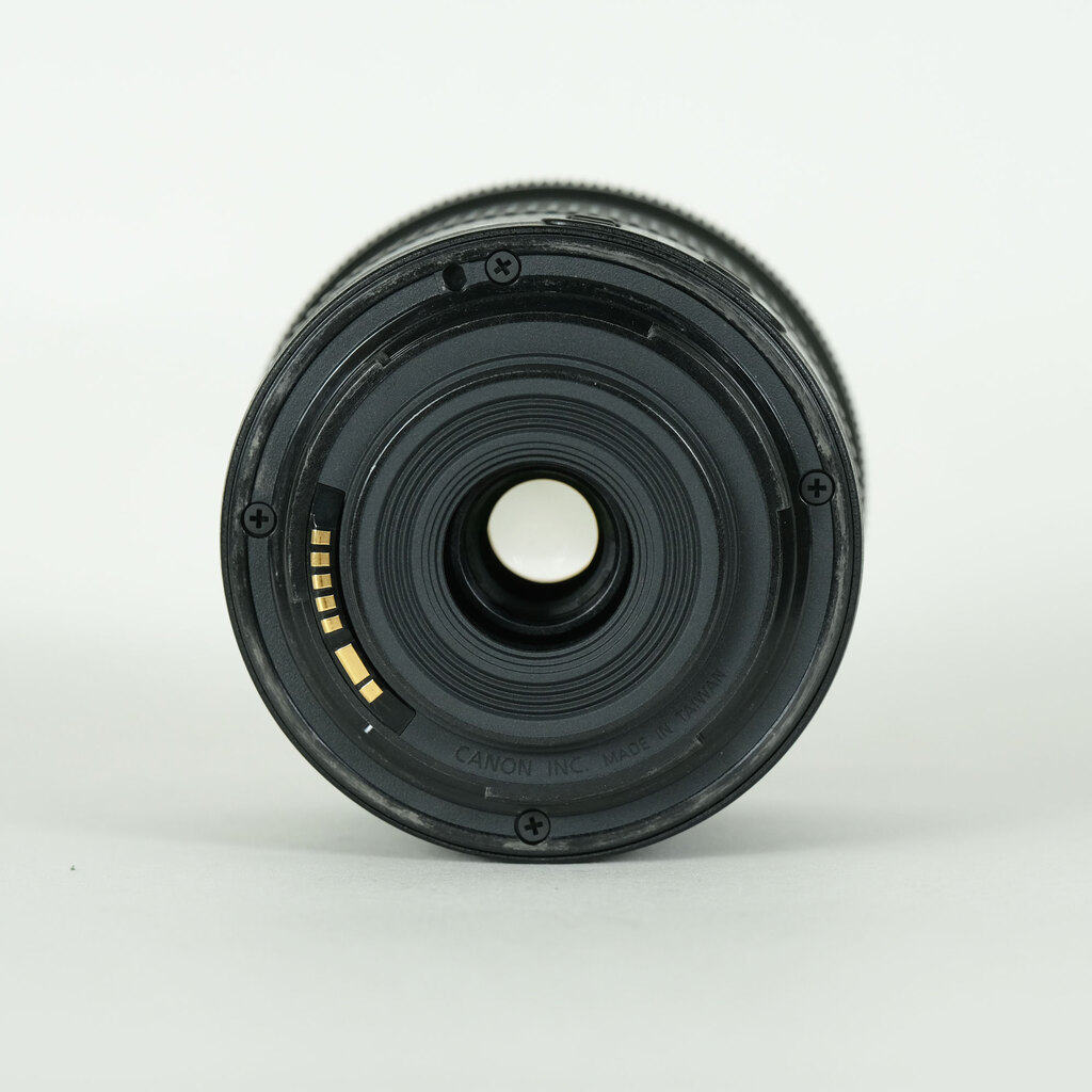 Canon EF-S10-18mm F4.5-5.6 IS STM