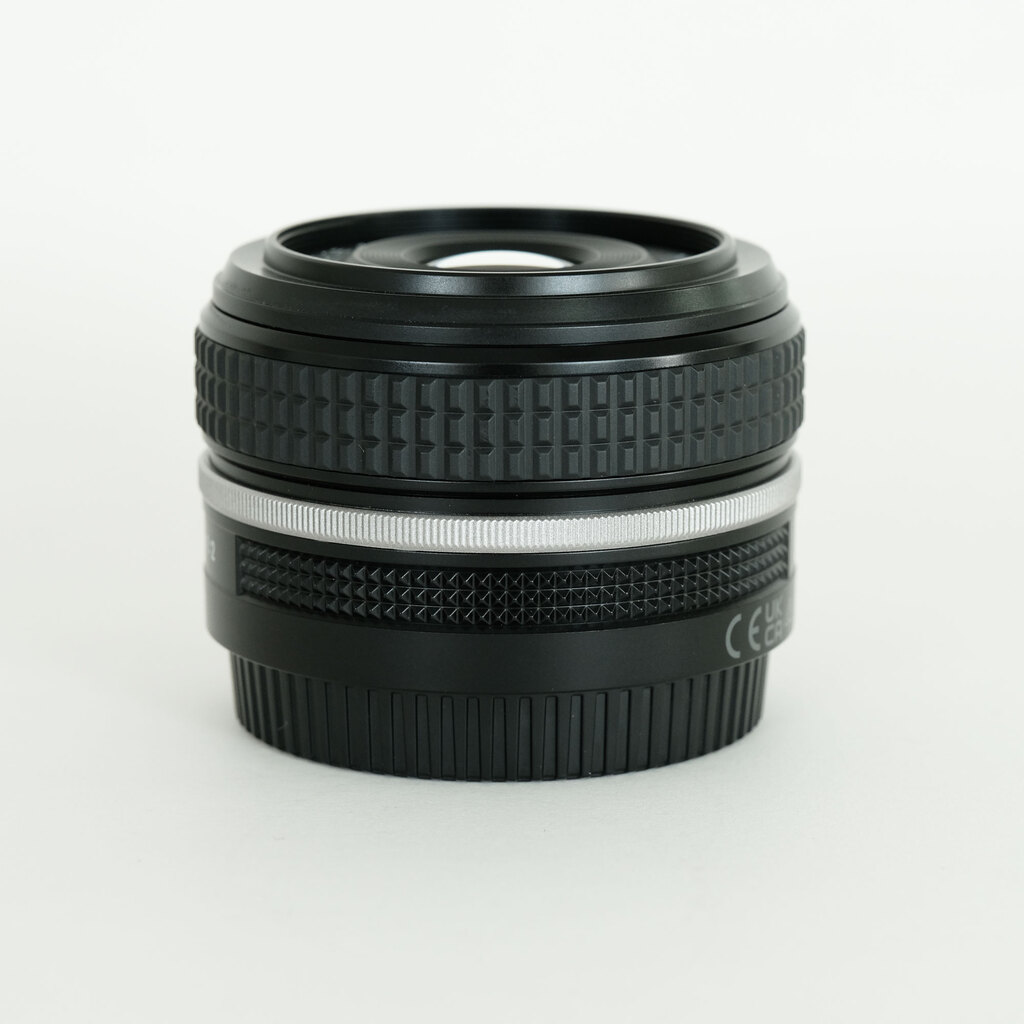 Nikon NIKKOR Z 40mm f/2 Nikon NIKKOR Z 40mm f/2