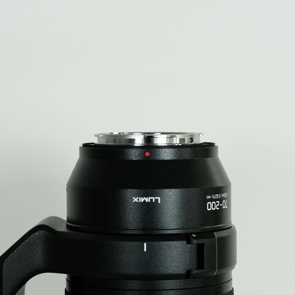 Panasonic LUMIX S PRO 70-200mm F4 O.I.S. Panasonic LUMIX S PRO 70-200mm F4 O.I.S.