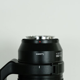 Panasonic LUMIX S PRO 70-200mm F4 O.I.S. Panasonic LUMIX S PRO 70-200mm F4 O.I.S.