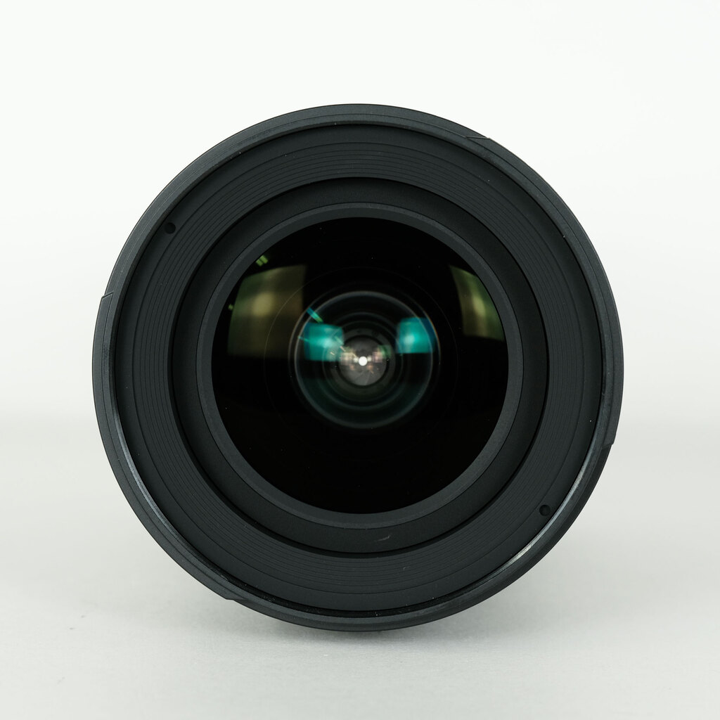 Nikon AF-S NIKKOR 16-35mm F4 G ED VR Nikon AF-S NIKKOR 16-35mm F4 G ED VR