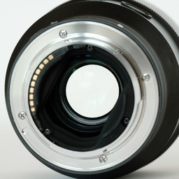 SONY FE 85mm F1.8 SEL85F18