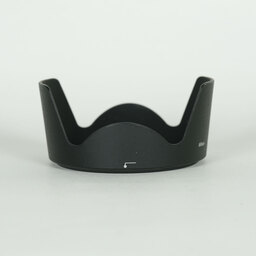 Nikon AF-S DX VR Zoom-Nikkor 18-200mm F3.5-5.6G IF-ED Nikon AF-S DX VR Zoom-Nikkor 18-200mm F3.5-5.6G IF-ED