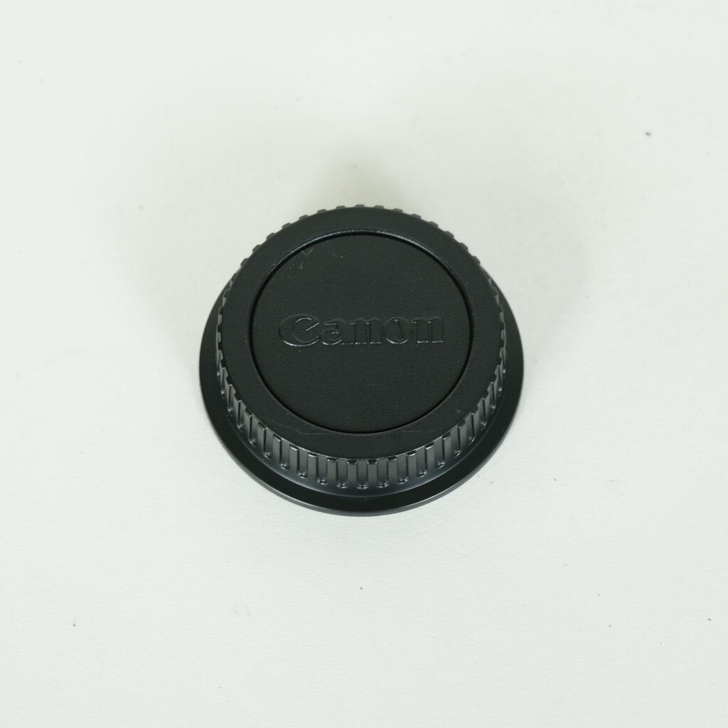 Canon EF28mm F1.8 USM Canon EF28mm F1.8 USM