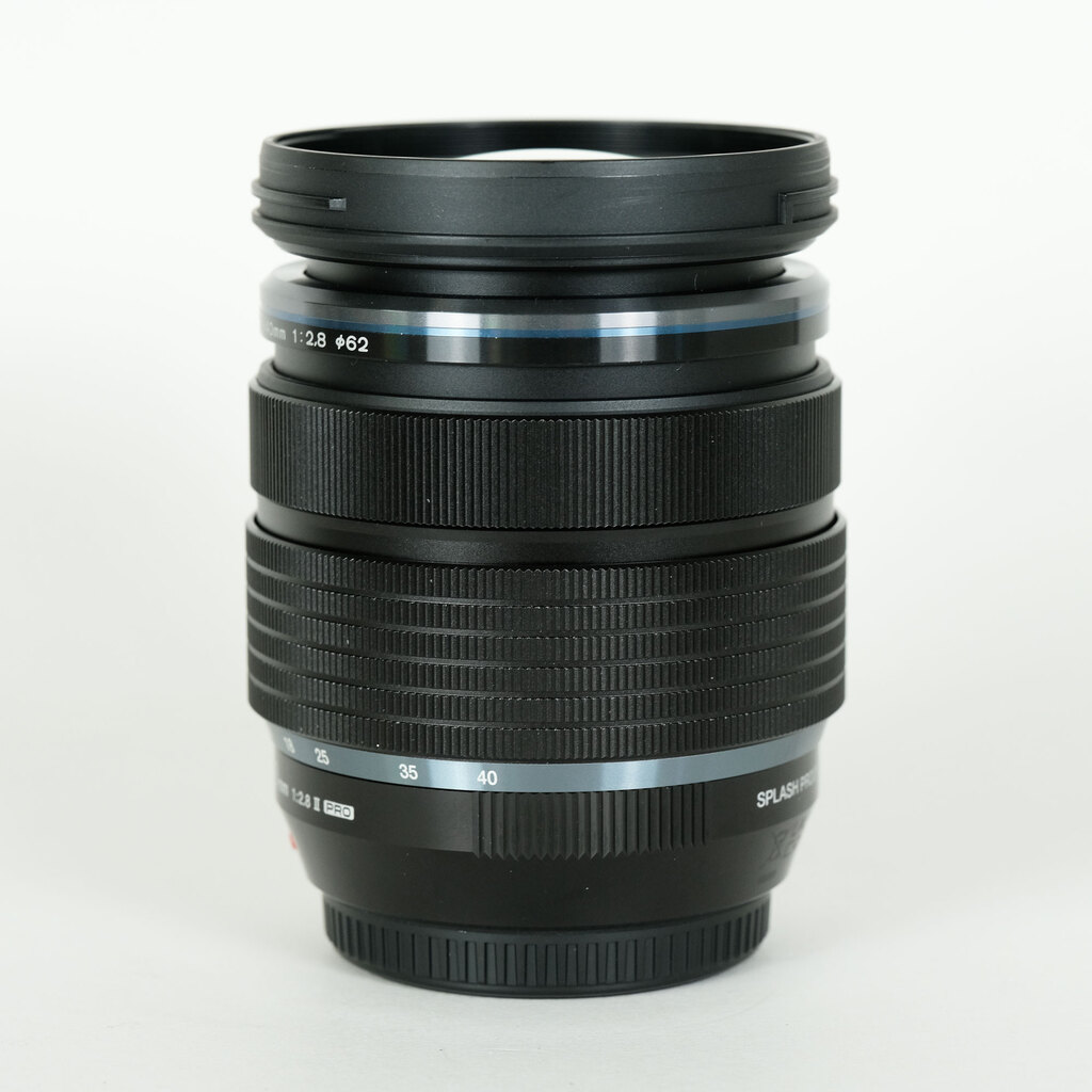 OLYMPUS M.ZUIKO DIGITAL ED 12-40mm F2.8 PRO II OLYMPUS M.ZUIKO DIGITAL ED 12-40mm F2.8 PRO II