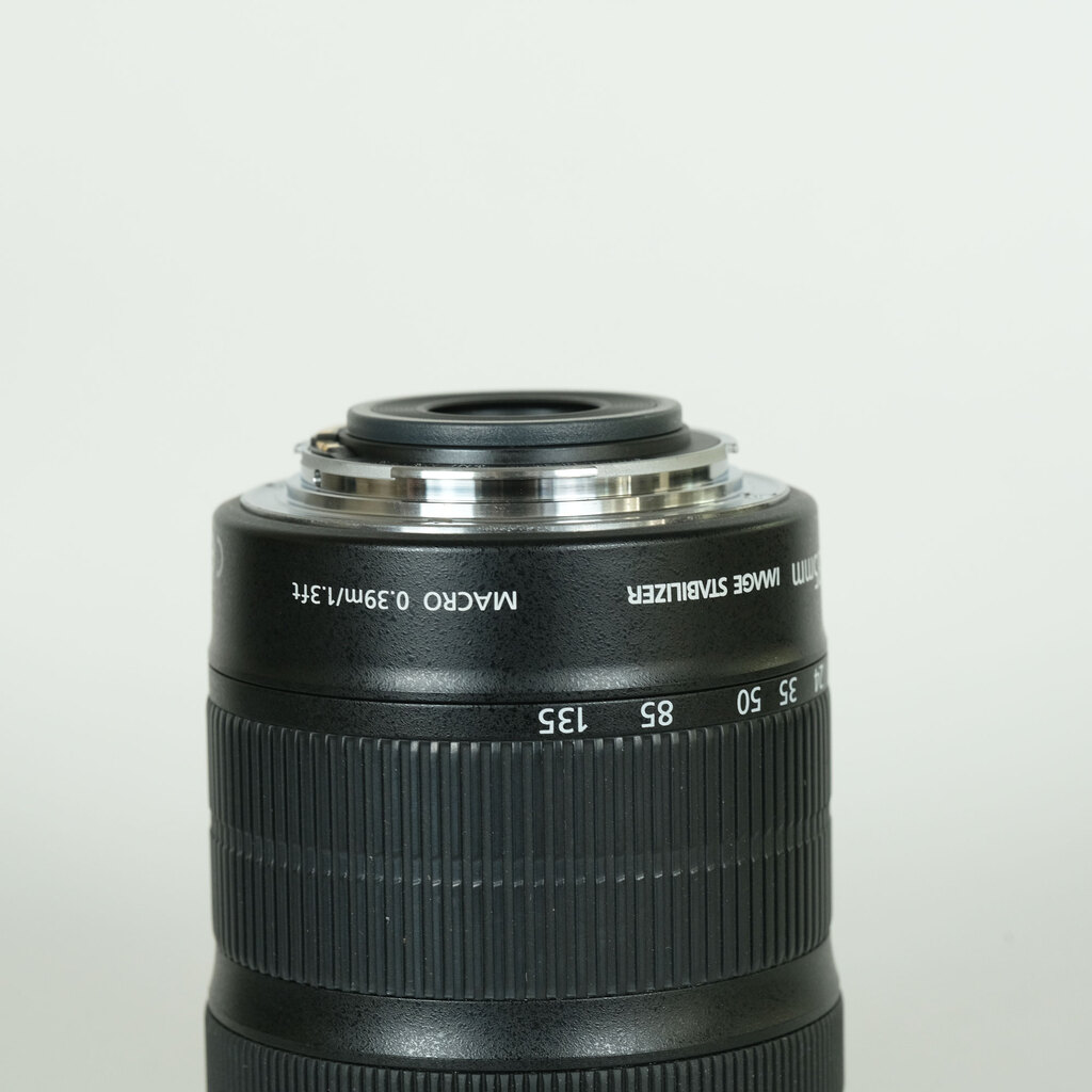 Canon EF-S18-135mm F3.5-5.6 IS STM Canon EF-S18-135mm F3.5-5.6 IS STM