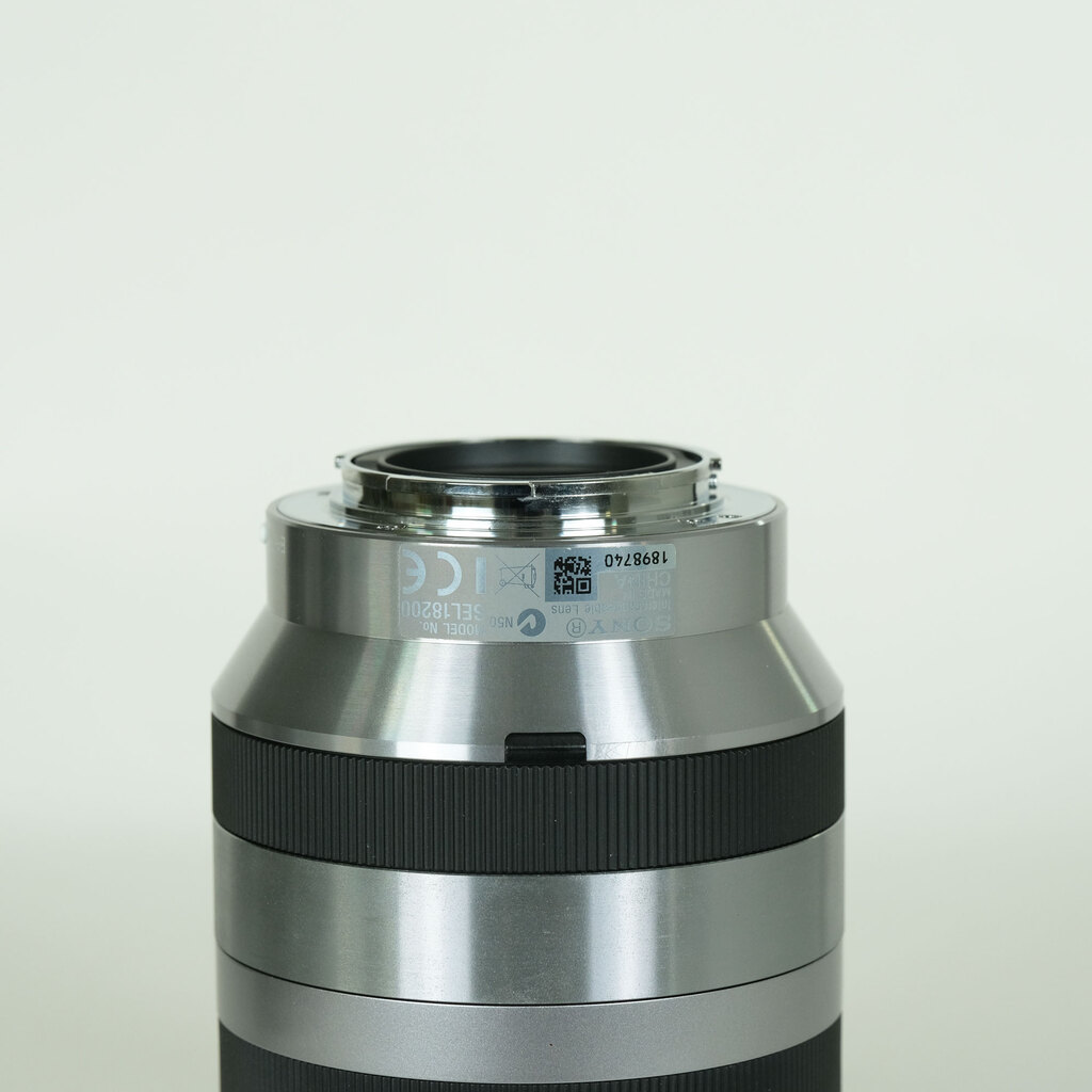 SONY E18-200mm F3.5-6.3 OSS SEL18200