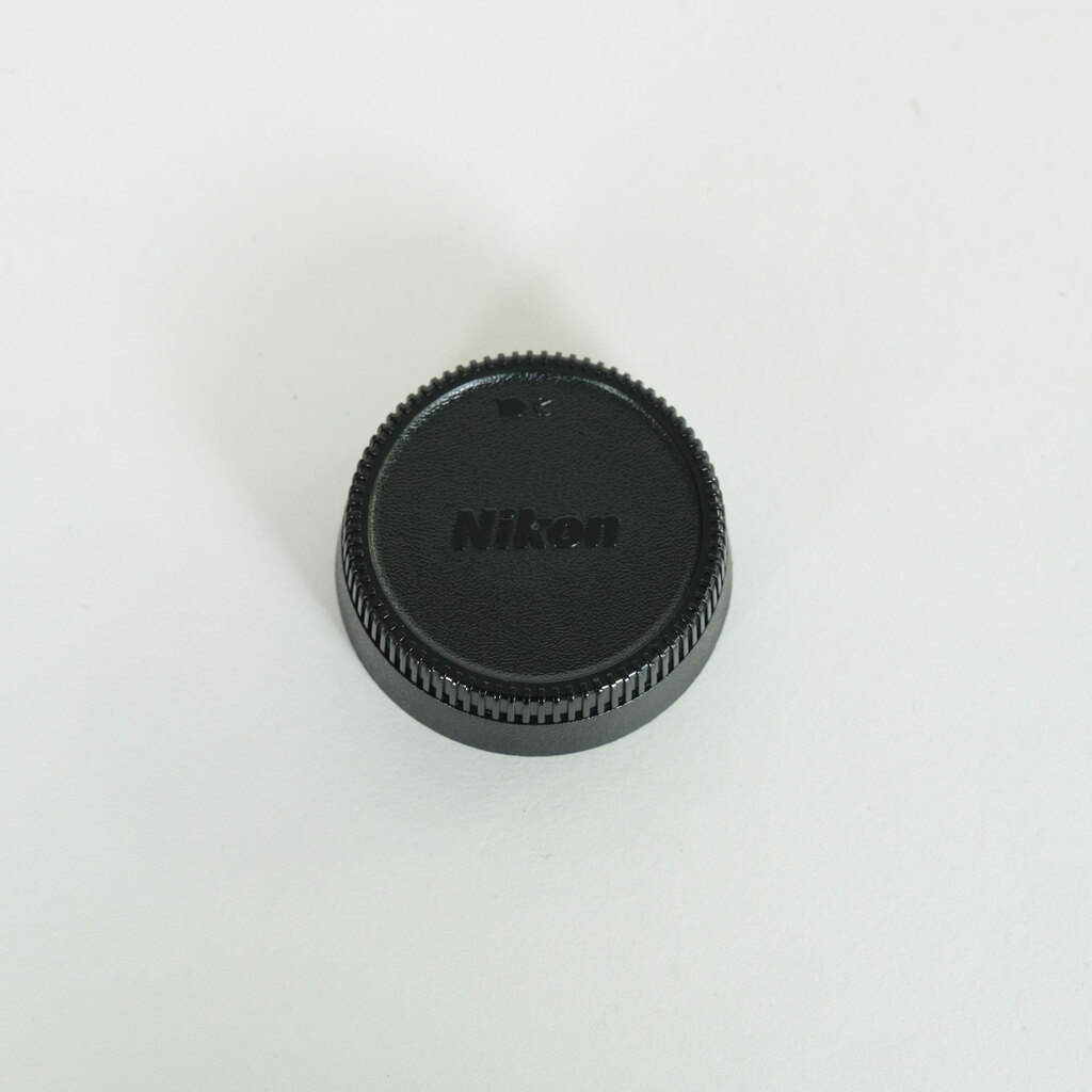 Nikon Ai AF Zoom-Nikkor 18-35mm F3.5-4.5D IF-ED Nikon Ai AF Zoom-Nikkor 18-35mm F3.5-4.5D IF-ED