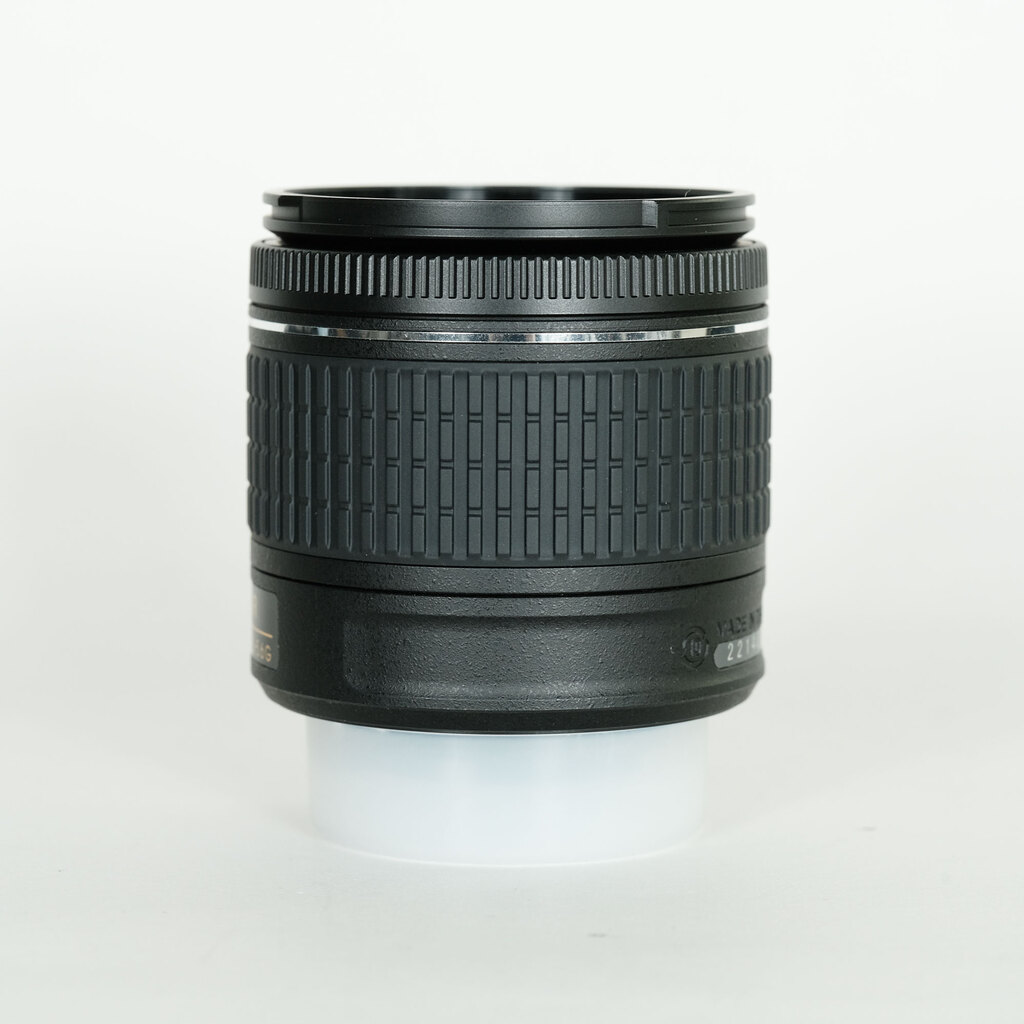 Nikon AF-P DX NIKKOR 18-55mm F3.5-5.6G VR Nikon AF-P DX NIKKOR 18-55mm F3.5-5.6G VR