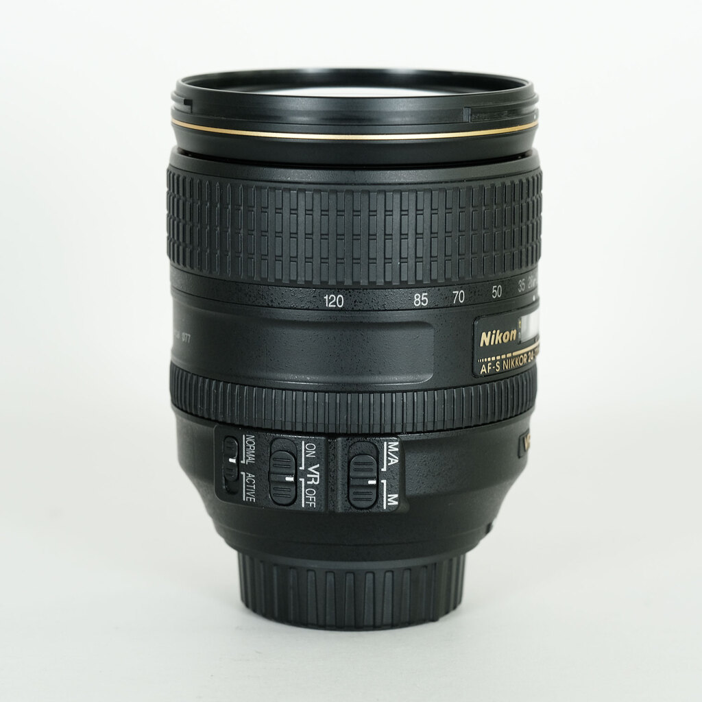 Nikon AF-S NIKKOR 24-120mm f/4G ED VR Nikon AF-S NIKKOR 24-120mm f/4G ED VR