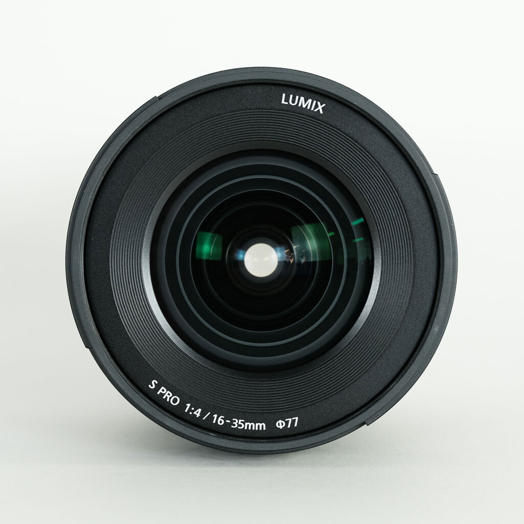 Panasonic LUMIX S PRO 16-35mm F4 Panasonic LUMIX S PRO 16-35mm F4