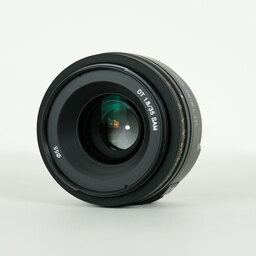 SONY DT 35mm F1.8 SAM SAL35F18